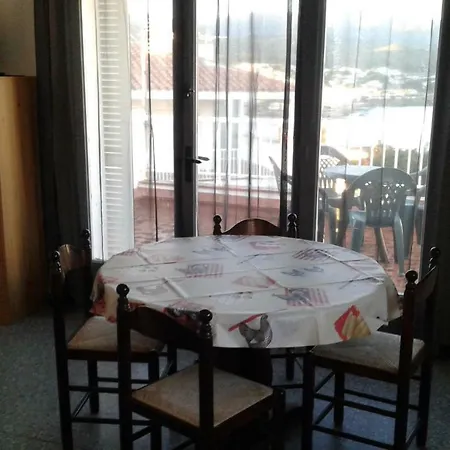 Apartment Espectaculares Vistas Al Mar Atico Y 3 *